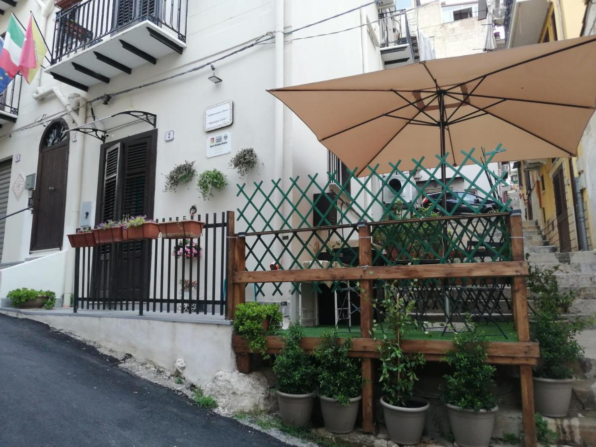 Opera Boutique Rooms مونريالي المظهر الخارجي الصورة