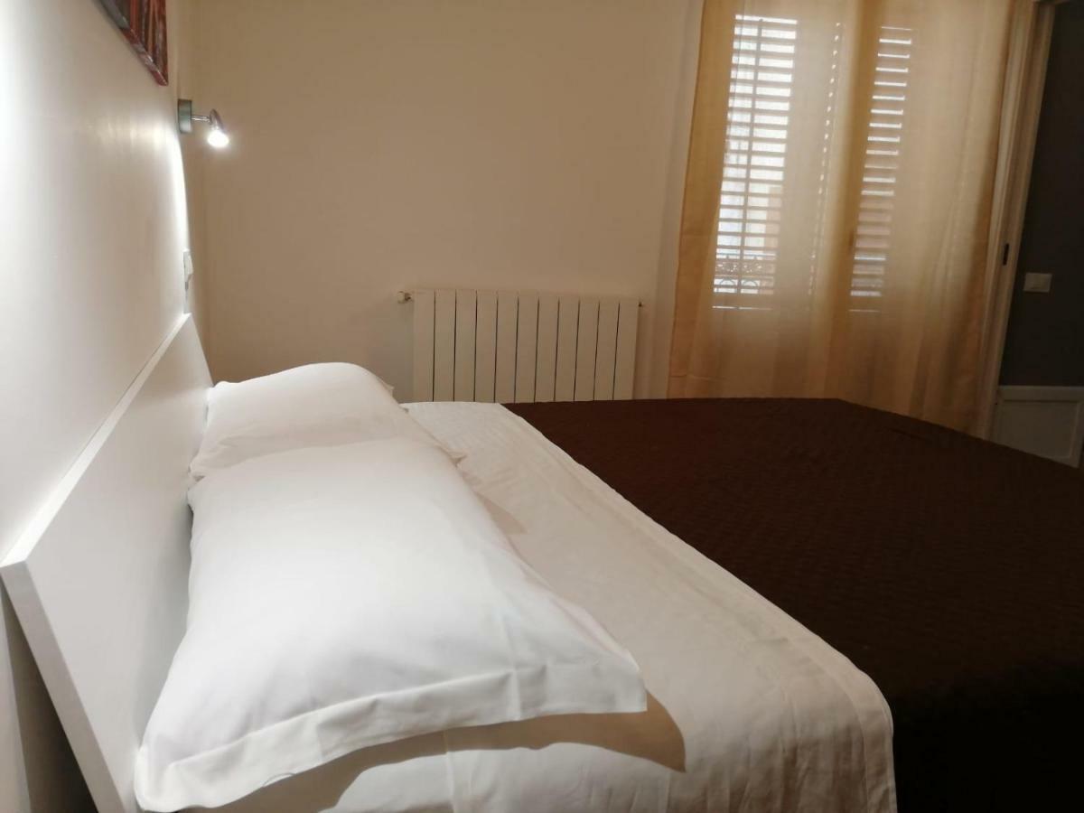 Opera Boutique Rooms مونريالي المظهر الخارجي الصورة