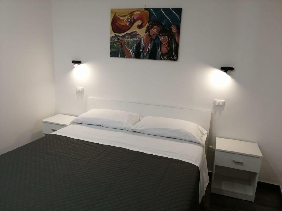 Opera Boutique Rooms مونريالي المظهر الخارجي الصورة