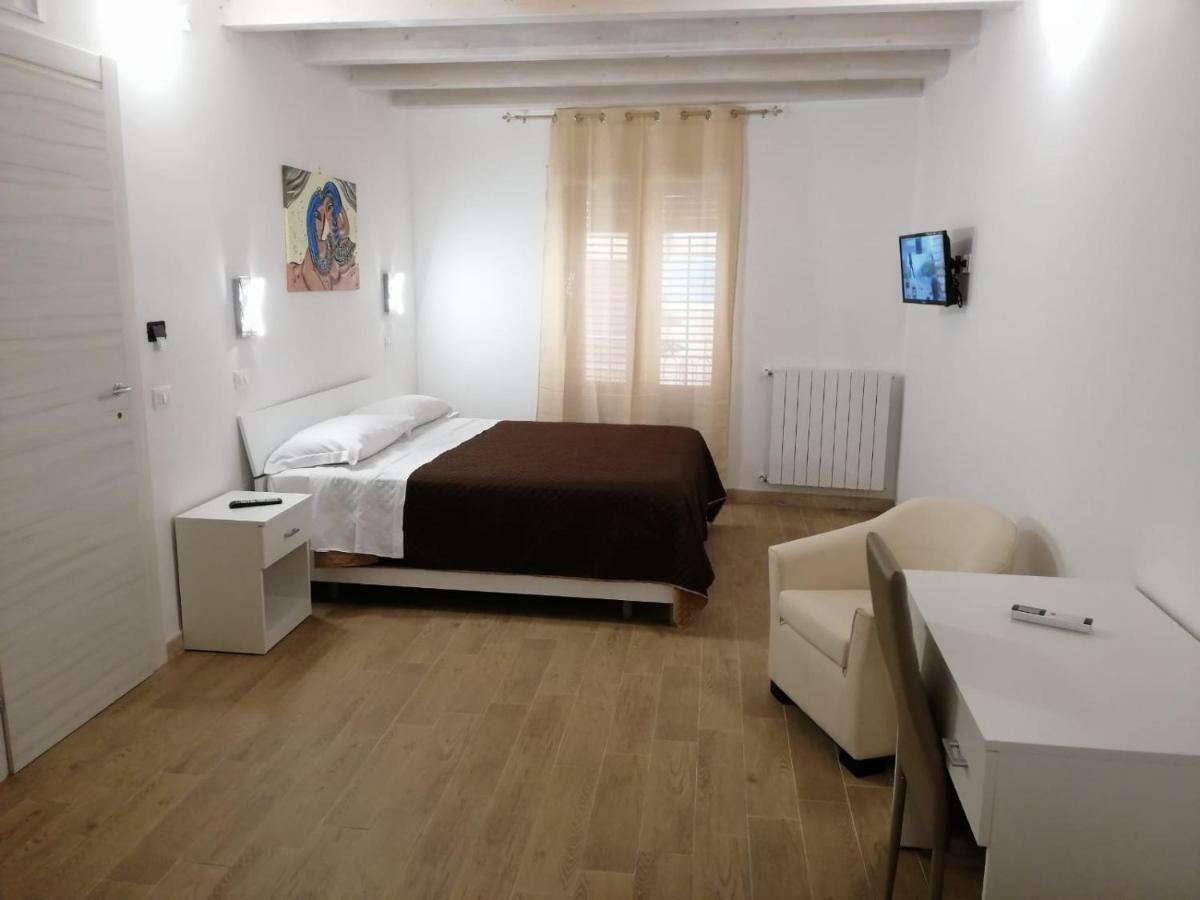 Opera Boutique Rooms مونريالي المظهر الخارجي الصورة