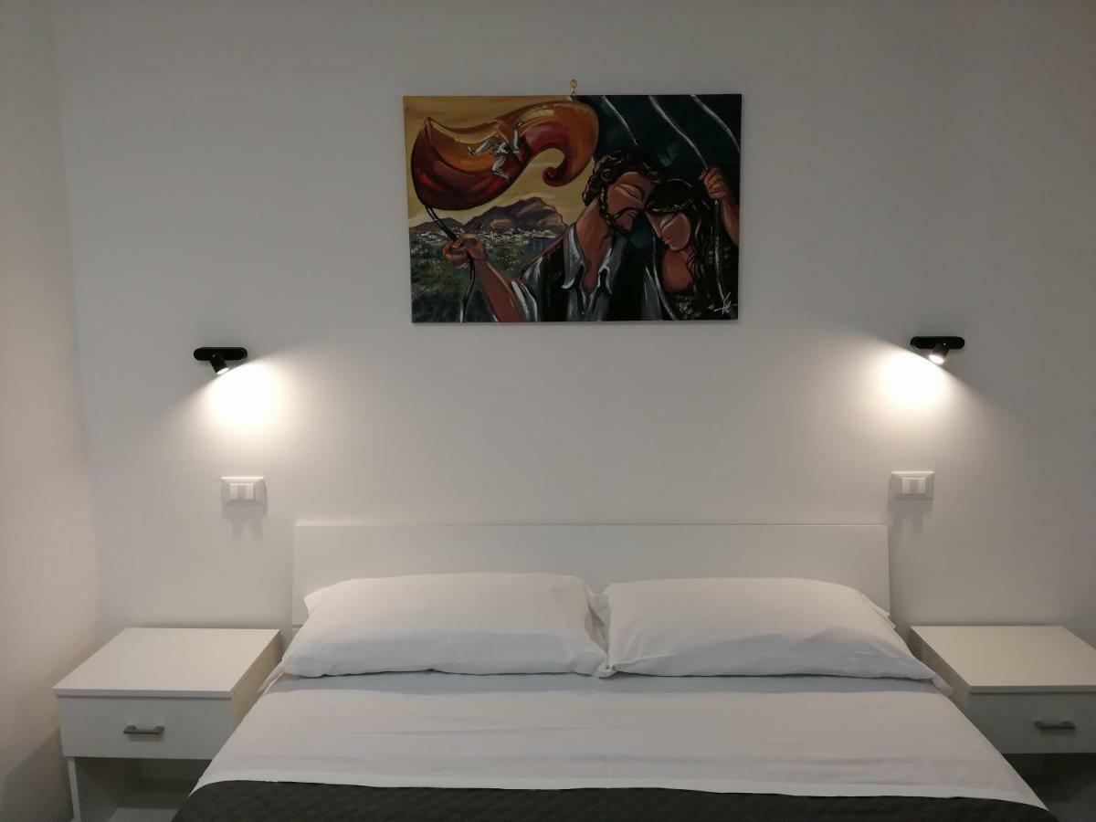 Opera Boutique Rooms مونريالي المظهر الخارجي الصورة