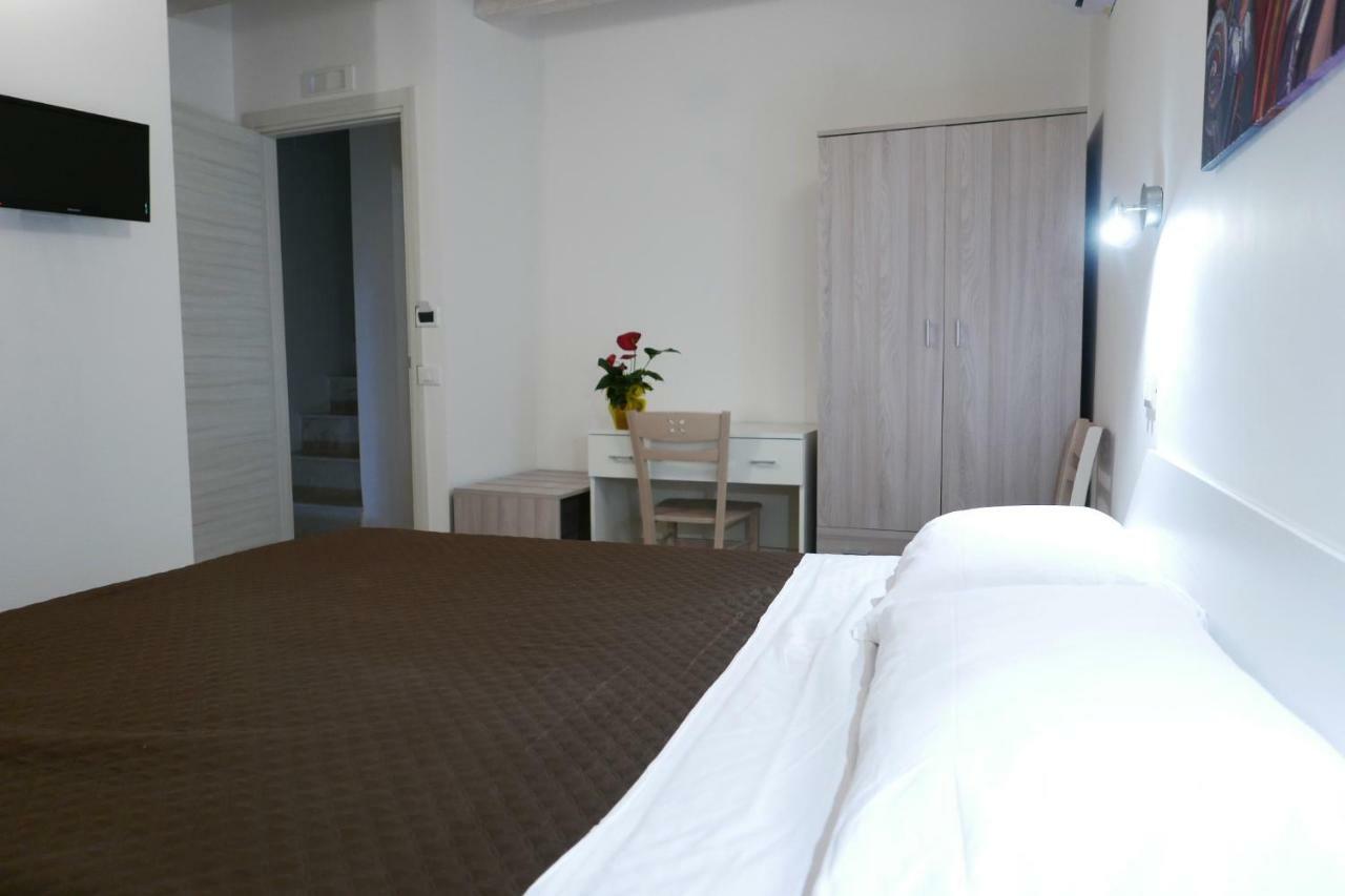 Opera Boutique Rooms مونريالي المظهر الخارجي الصورة