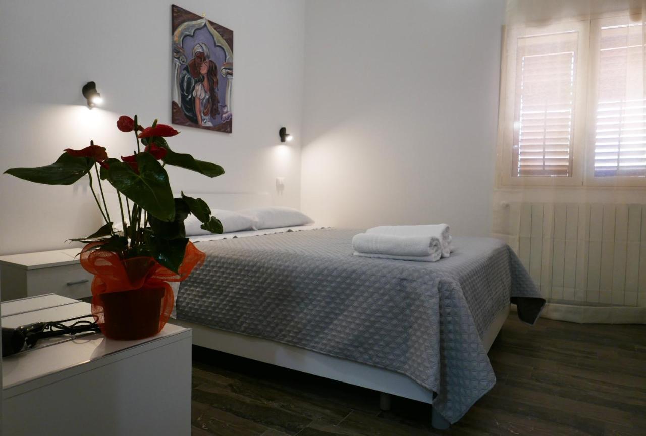 Opera Boutique Rooms مونريالي المظهر الخارجي الصورة